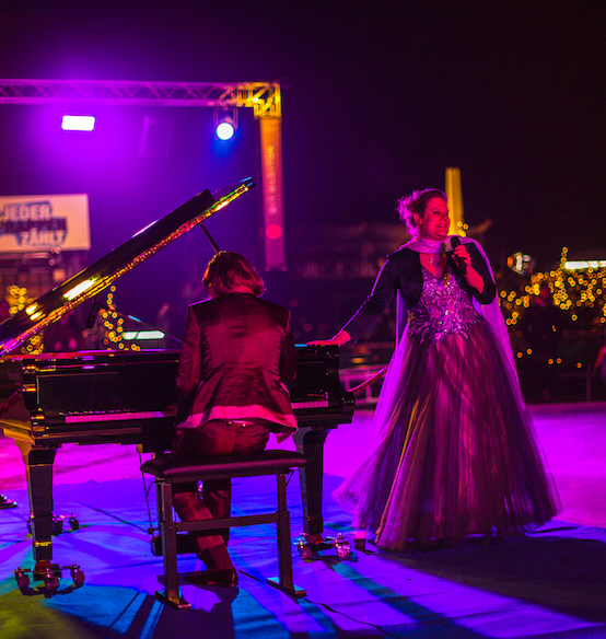 Dust of Soul Konzert Live on Ice auf dem Europaplatz vor dem KKL Luzern